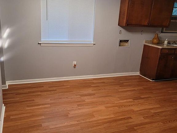 5th image of 1229 Staunton Dr