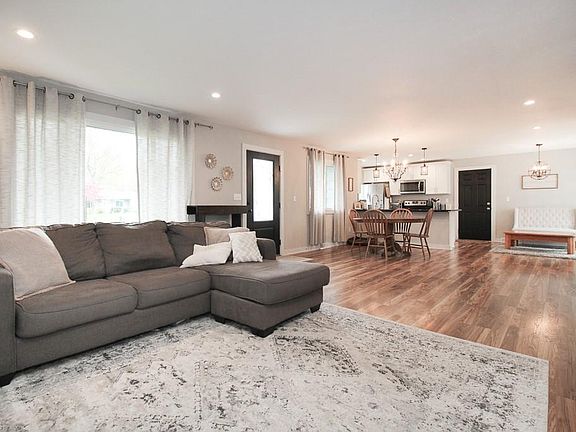 2nd image of 20447 Homestead Park Dr