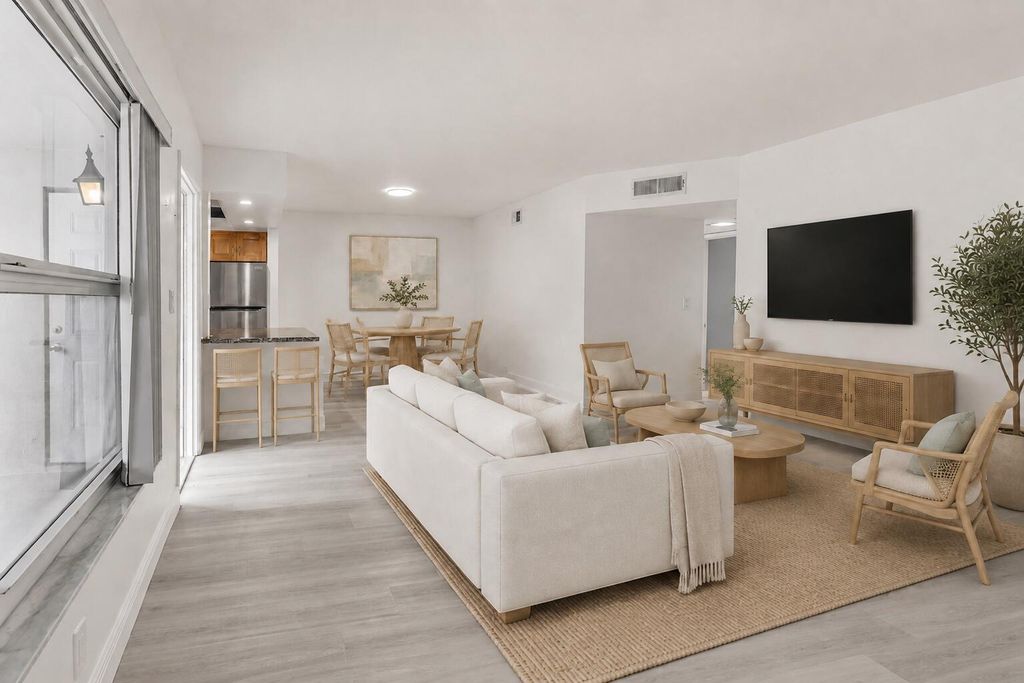 651 PINE Drive #204, photo 9