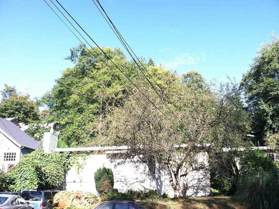 1st image of 8912 Ravenna Ave NE