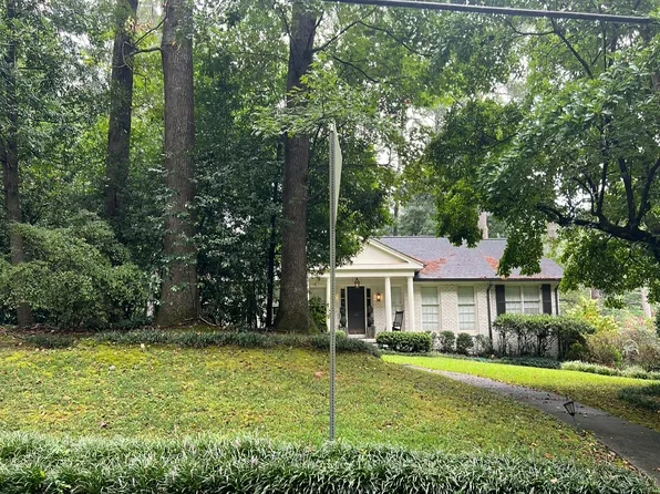 565 Franklin Rd, Sandy Springs, GA 30342