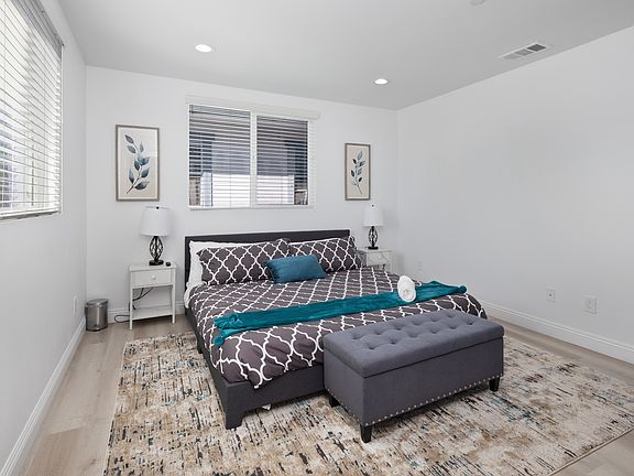 3rd image of 4157 S Normandie Ave #1/2