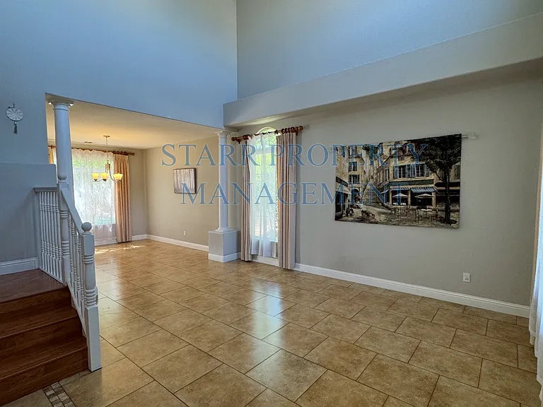4919 Tyler Ct — Photo 2