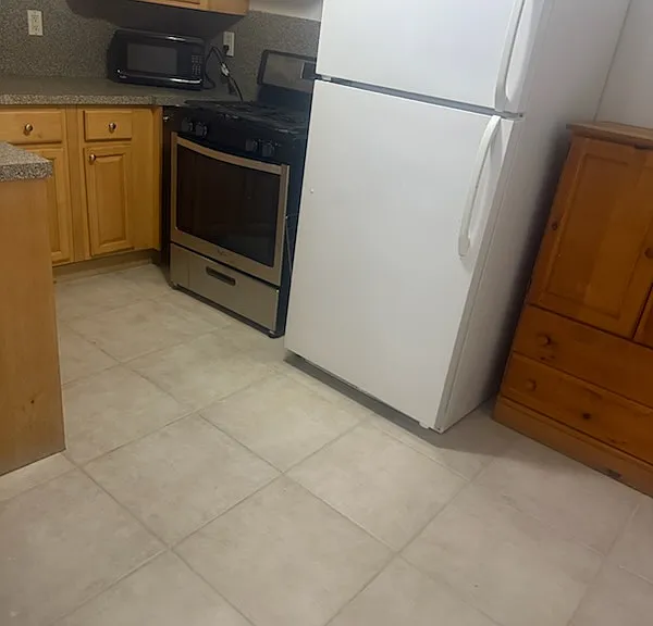 2561 Pearsall Ave #BASEMENT — Photo 2