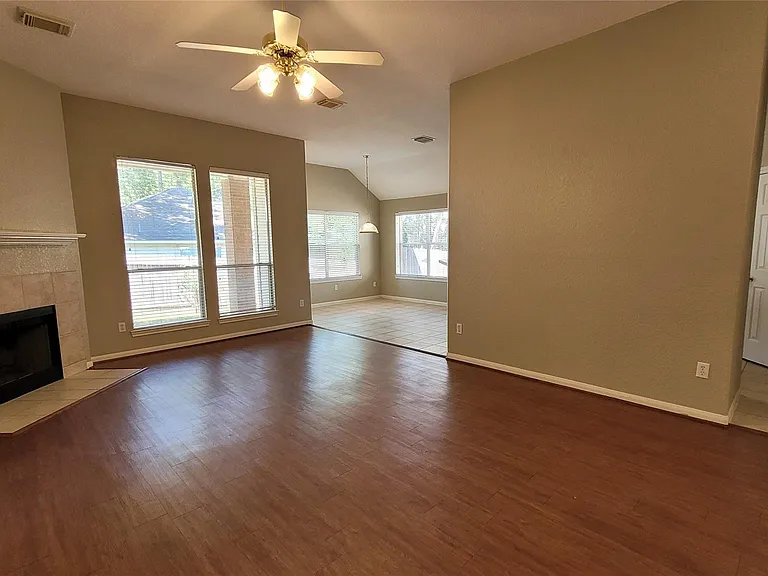 3825 Evergreen Way — Photo 10