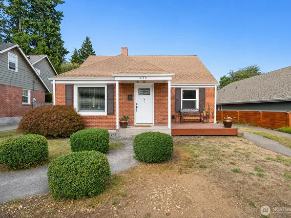 214 Summit Avenue, Fircrest, WA 98466