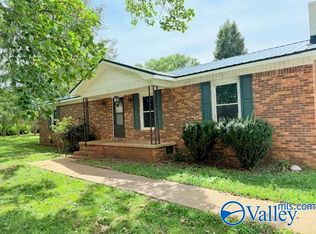 154 Brady Dr, Hazel Green, AL 35750