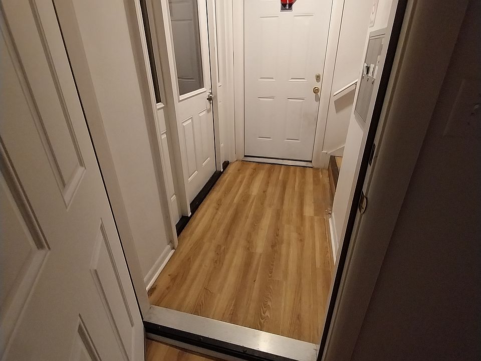 2nd image of 1817 Douglas Ave #8