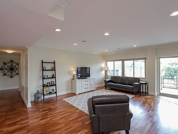 3rd image of 4200 W End Ave APT 309