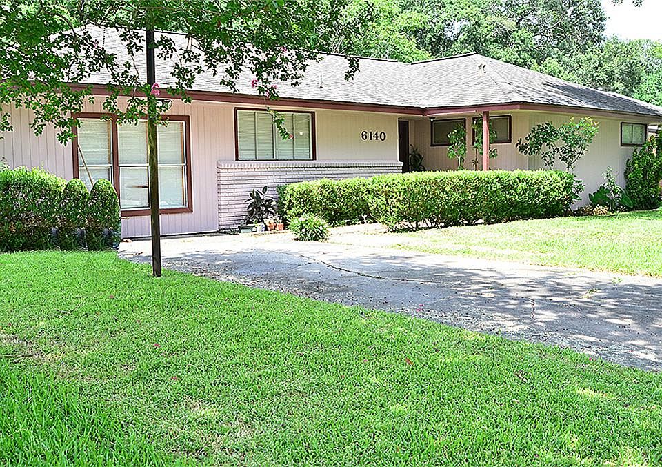 Lovely Robindell Subdivision!