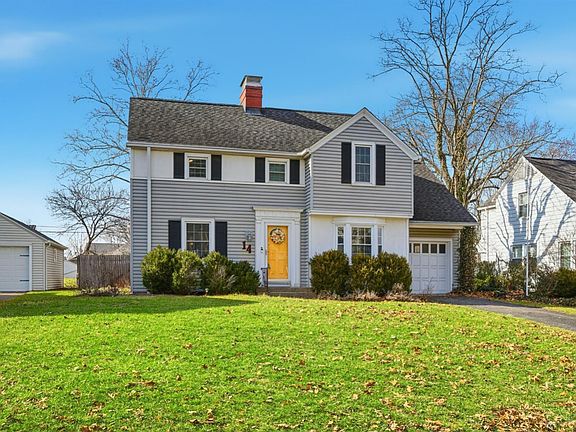 3rd image of 14 Santa Fe Rd