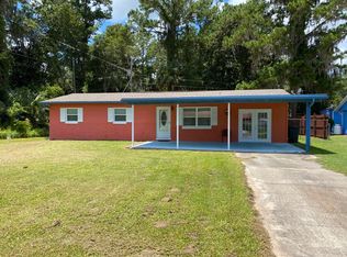 140 Park Dr, Satsuma, FL 32189