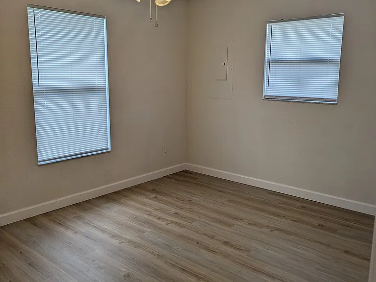 2930 W Taunton Rd — Photo 8
