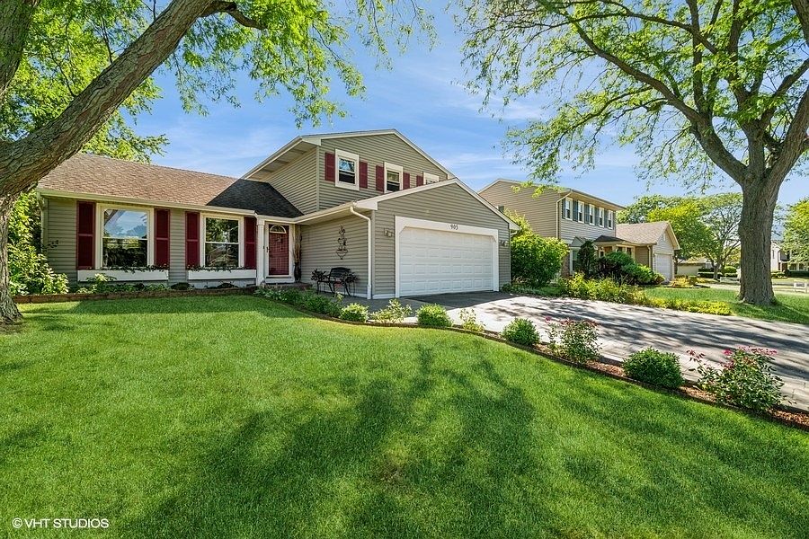 1st image of 905 Stonehurst Dr