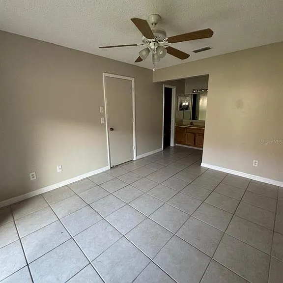 2416 SE Garden Ter #203 — Photo 7