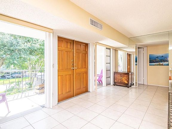 3rd image of 21 Country Club Dr #21