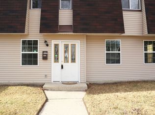 524 Ledochowski St, Lemont, IL 60439