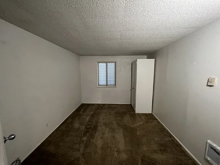 1923 Garden Ave #9 — Photo 5