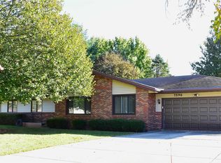 7596 Farmhome Ln, Cherry Valley, IL 61016