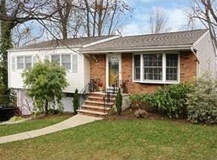 28 Siek Rd, Butler, NJ 07405