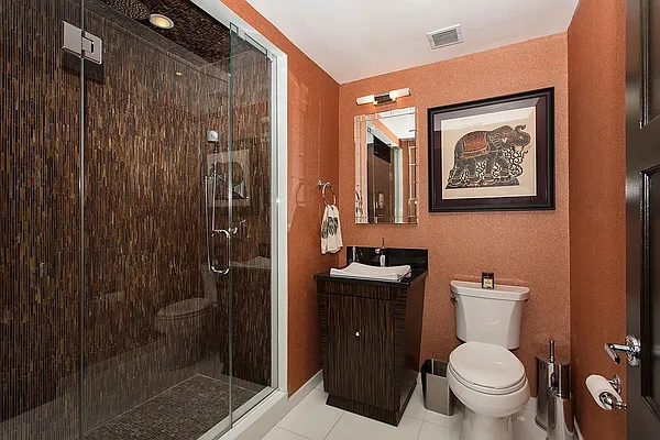 Sold by Nestseekers | media 8