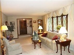 1st image of 78 Camelot Dr