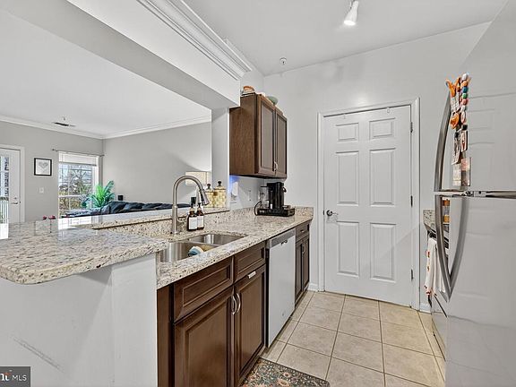 4th image of 4550 Strutfield Ln APT 2213