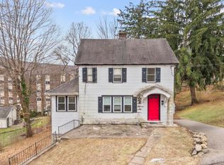 6 Maple St, New Milford, CT 06776