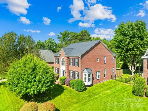 2349 Smith Harbour Dr, Denver, NC 28037