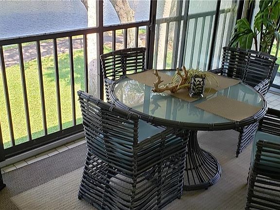2nd image of 521 Lake Louise Ct Unit 202