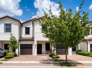 15981 SW 2nd Pl, Pembroke Pines, FL 33027