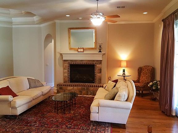 5th image of 3200 Cypress Point Cir