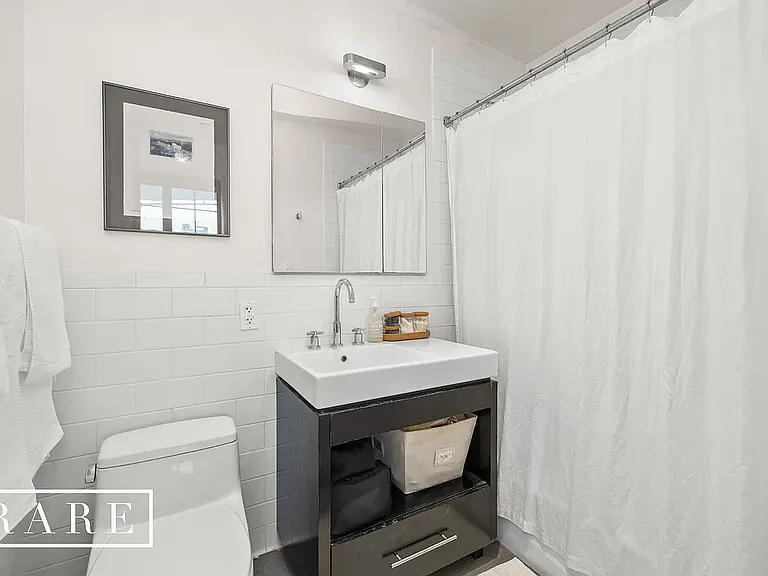 25 Washington St #6E — Photo 3