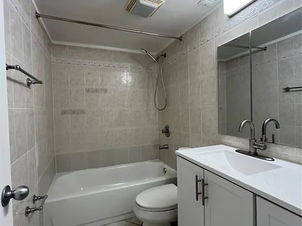 (undisclosed Address), Pompano Beach, FL 33060