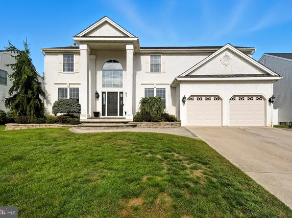 66 Haddock Dr, Sewell, NJ 08080