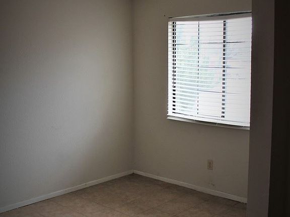 3rd image of 4122 Northam Ct
