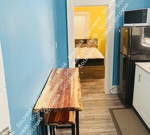 3rd image of 355 Bruce Ave #4