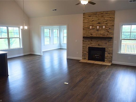 7th image of this home