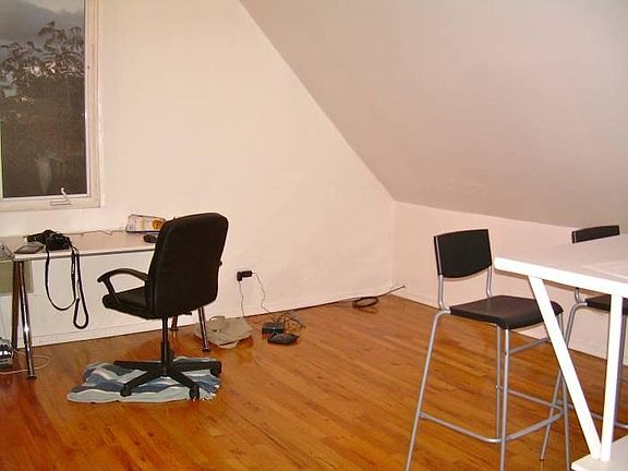 5th image of 2321 W Belmont Ave APT 3F