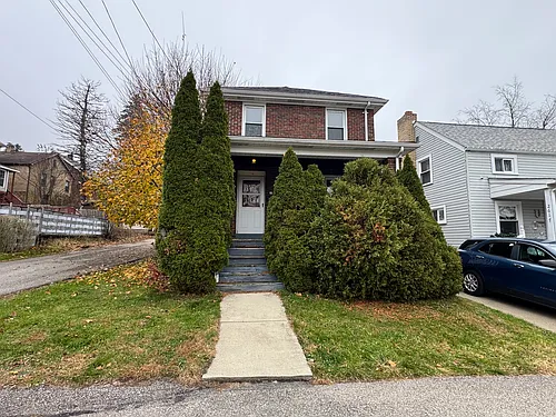 15 Odette St #F Photo 1