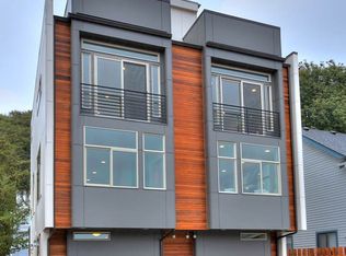 2469 B 55th Ave SW, Seattle, WA 98116