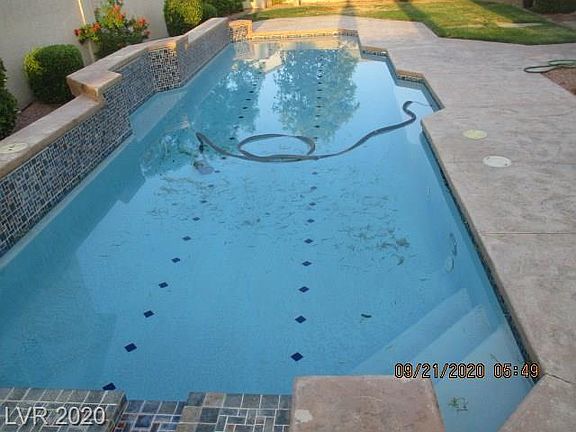 3rd image of 4310 Holleys Hill St