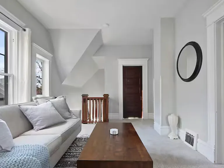 1216 W Franklin St — Photo 15