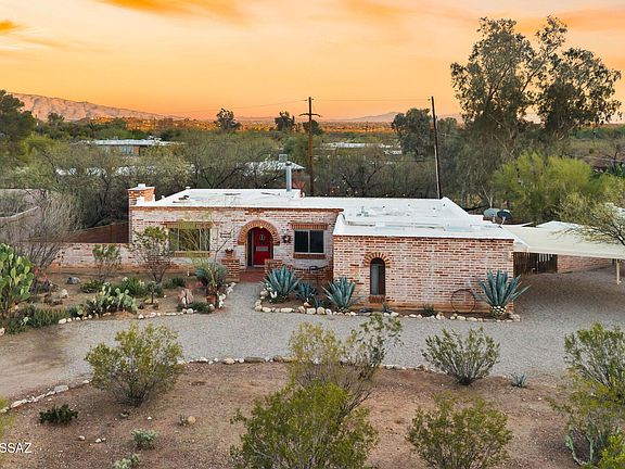 2nd image of 8802 E Buckboard Rd