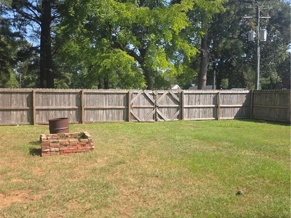 1076 Big Bethel Rd, Hampton, VA 23666