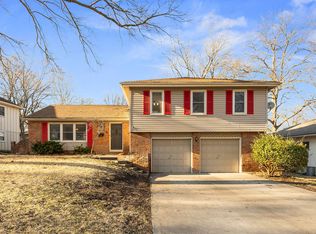 9608 W 93rd St, Overland Park, KS 66212