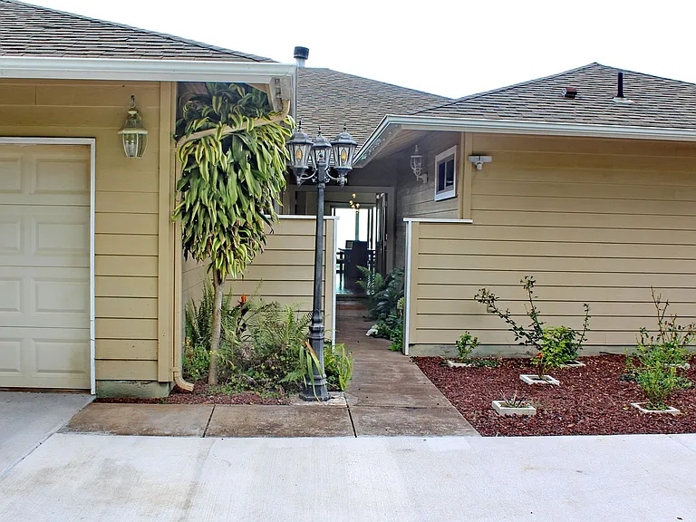 110 Cooke Rd — Photo 2