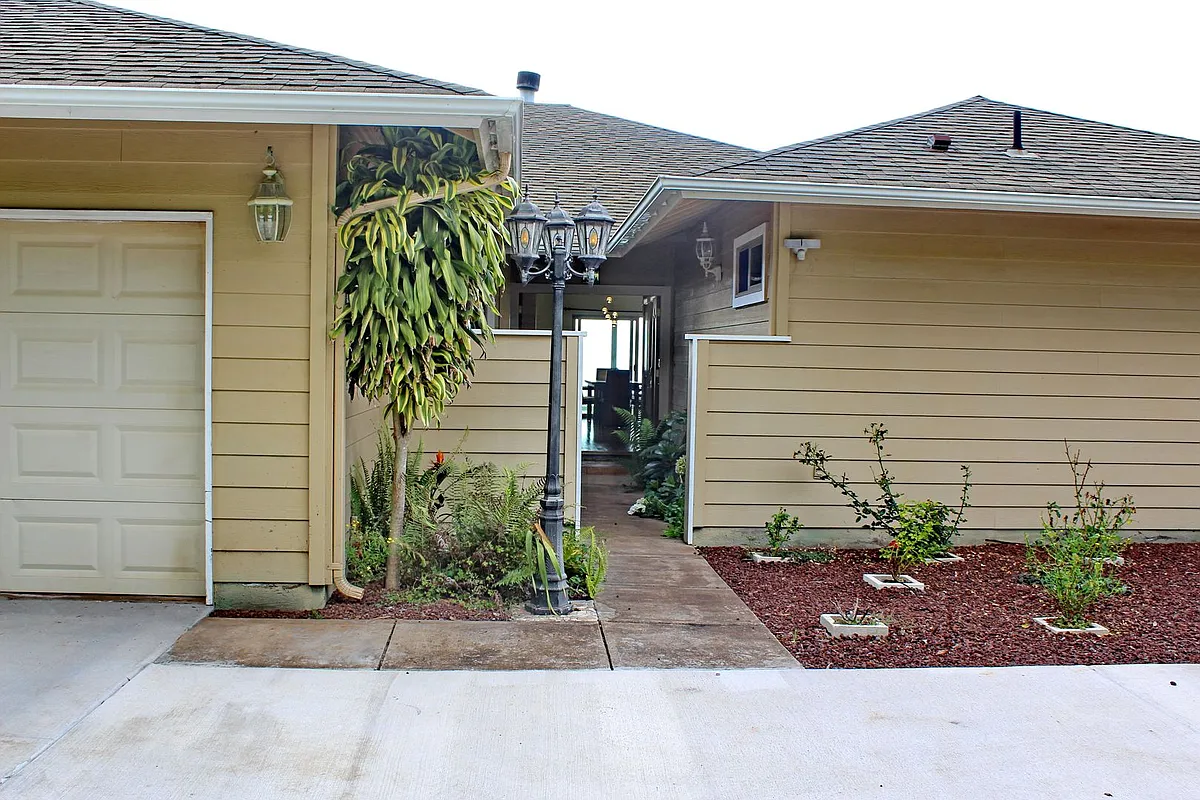 Building Photo - 110 Cooke Rd