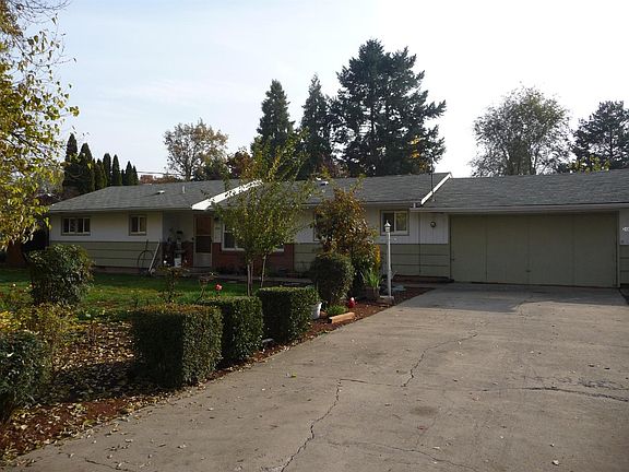 3rd image of 3445 Hollywood Ave