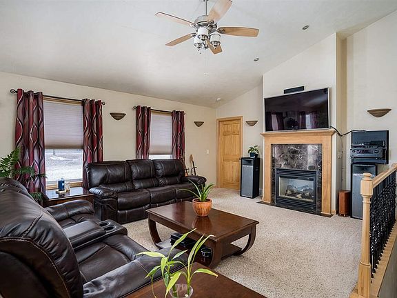 2nd image of W6948 Glen Valley Dr